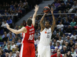 El Real Madrid derrota con sufrimiento al UCAM Murcia; el BAXI Manresa se lleva un valioso triunfo ante Obradoiro