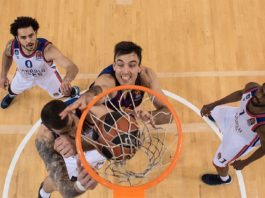Otra vez un Barcelona con dos caras, pero importante victoria frente a un Efes que se hundió (80-65)