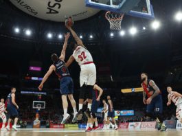 El Baskonia gana el partido y el basketaverage a un rival directo como el Armani Milan (80-75)