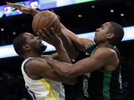 Los Warriors ganan un gran duelo en Boston; triples-doble con victoria para Jokic y McCollum