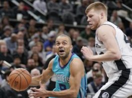 57 puntos de Harden; tercera derrota seguida de los Celtics; Tony Parker, aplausos y triunfo en su regreso a San Antonio