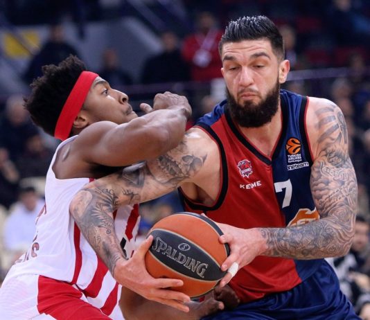 El Baskonia pierde tras una prórroga después de un gran partido frente al Olympiacos