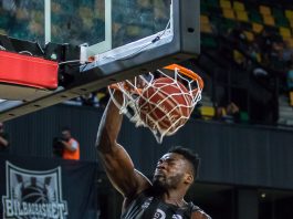 El Breogán va fuerte con sus refuerzos para evitar el descenso: tras McCallum, oferta al pívot Michael Eric