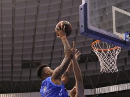 El Burgos arrolla al Fuenlabrada y el Unicaja, al Joventut, con un espectacular 18 de 33 en tiros de tres puntos