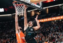 El Valencia Basket sumó otro triunfo (80-78) en un nuevo final a cara o cruz