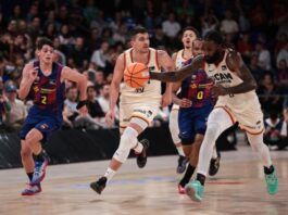 El UCAM Murcia vence al Barcelona de forma agónica (78-81) tras una buena remontada azulgrana