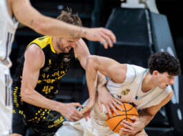 70-71: Llull anotó sobre la bocina y victoria en Tenerife