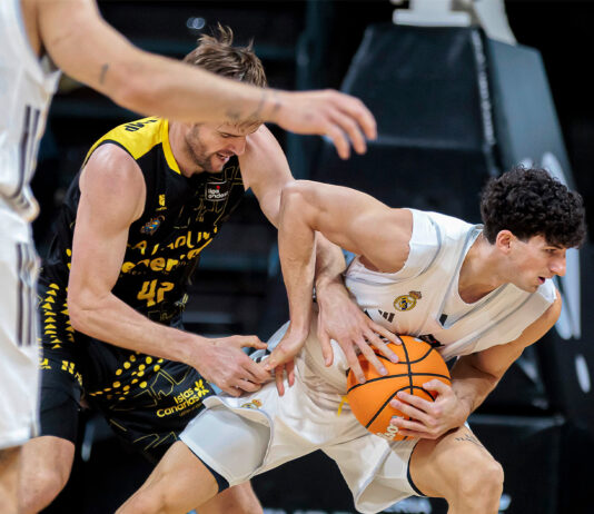 70-71: Llull anotó sobre la bocina y victoria en Tenerife