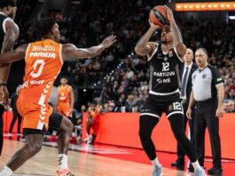 El Valencia Basket tumba al Partizán (86-73) y acaba como líder la primera vuelta