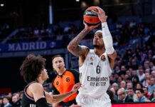 El Real Madrid evitó el descalabro ante el Paris Basketball en la recta final de un intenso partido (95-90)