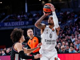 El Real Madrid evitó el descalabro ante el Paris Basketball en la recta final de un intenso partido (95-90)