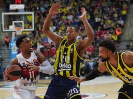El Fenerbahce no dio opción al Baskonia en la segunda parte (84-71)