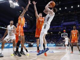 El Real Madrid se exhibe (94-79) ante el Valencia Basket con una gran remontada y posterior barrida