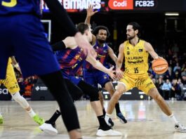 El Laguna Tenerife rompe la racha de diez triunfos seguidos del Barça (82-87)
