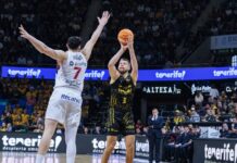 El Laguna Tenerife tumbó al Baskonia sabiendo defender su renta en la recta final