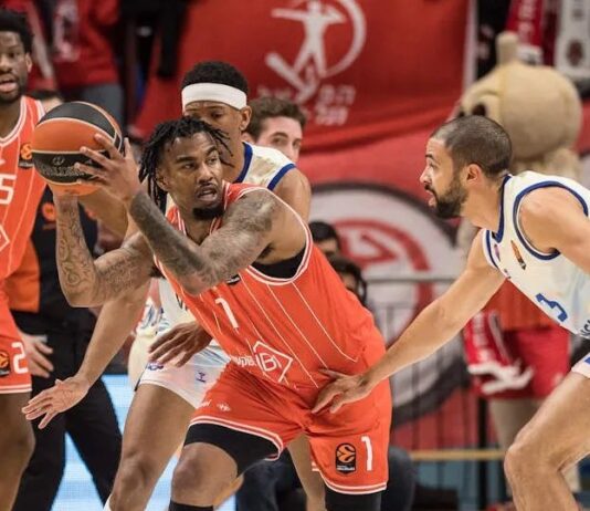 Remontada heroica y victoria del Valencia Basket ante el Hapoel (99-104) con exhibición de Montero