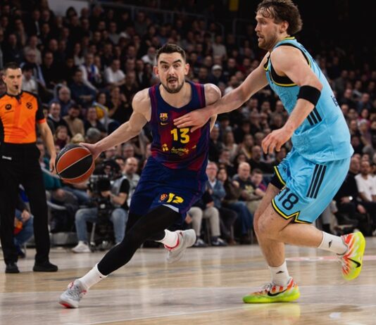 El Barcelona rozó la remontada tras 32 minutos muy malos pero el Fenerbahce resistió (78-82))