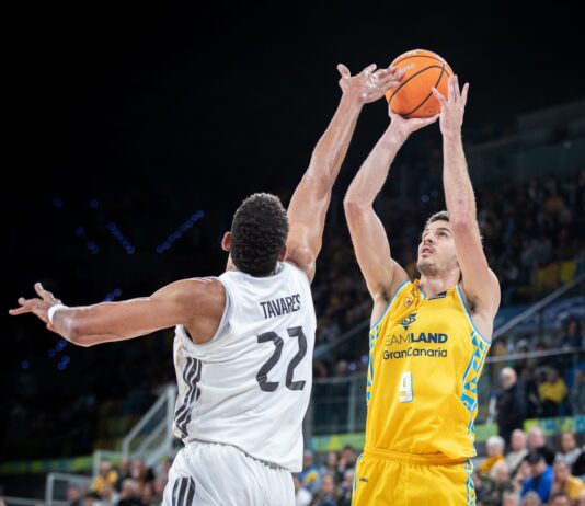 El Real Madrid solventó un apretado final ante el Gran Canaria con una canasta de Feliz sobre la bocina (80-82)
