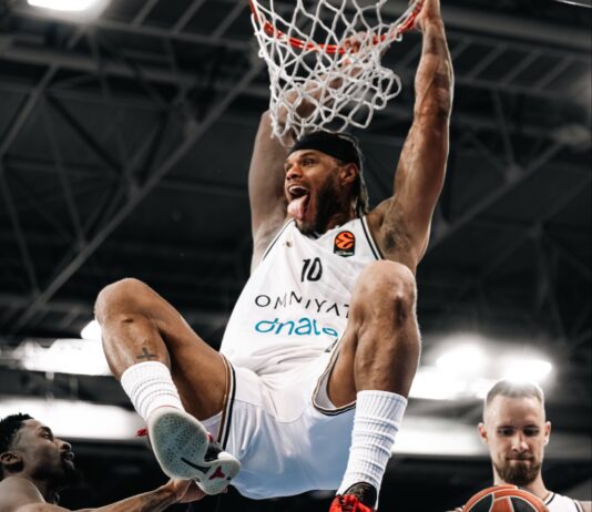 El Baskonia compitió bien pese a las cuatro bajas en la derrota frente al Dubai BC (100-94)