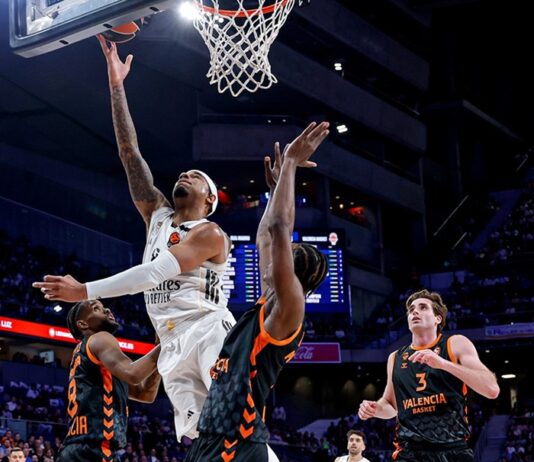 El Real Madrid logra uno de los triunfos más convincentes del curso y le gana el basketaverage al Valencia Basket