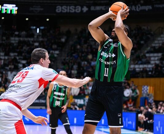 El Unicaja labró el triunfo en Girona en una buena primera mitad y el Joventut, tras barrer al Granada en el segundo cuarto