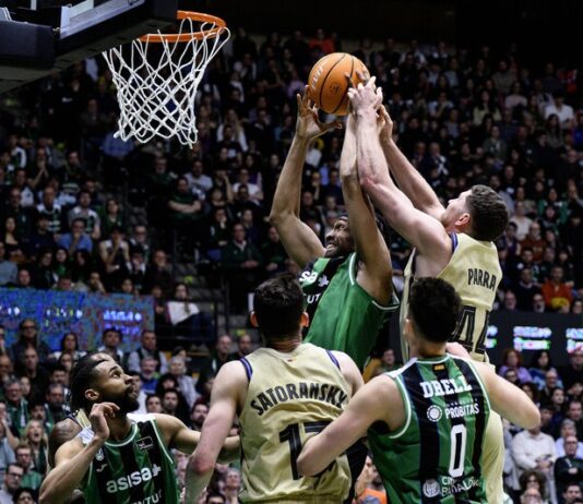 El Joventut se da un festín ante un triste Barcelona (84-72)