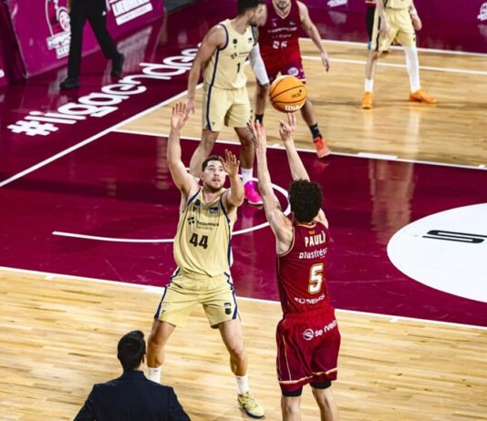 El Barcelona sucumbe en Lleida ante un rival superior en la segunda mitad (90-80); el Granada tumba al Unicaja (83-71)