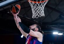 El Barcelona se hunde (79-93) y evitó una humillación con un parcial a última hora