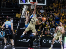 El Barcelona resistió el acoso final del Laguna Tenerife (97-102)