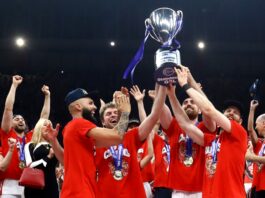 El Olympiacos, campeón también de liga